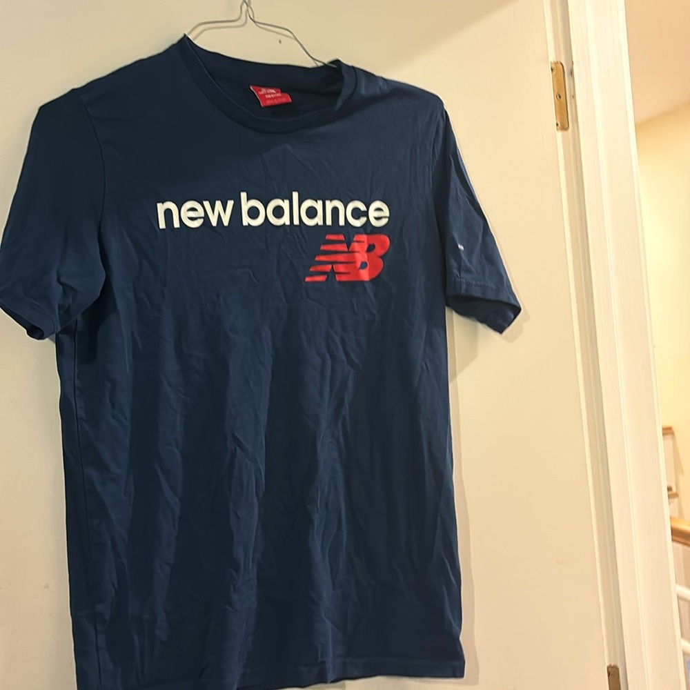 New balance navy t shirt